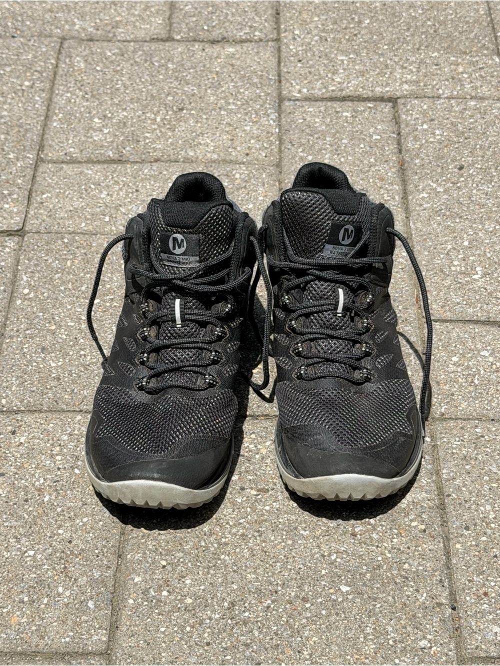 Merrell Men’s Nova 2 Mid waterproof hiking book size 9.5